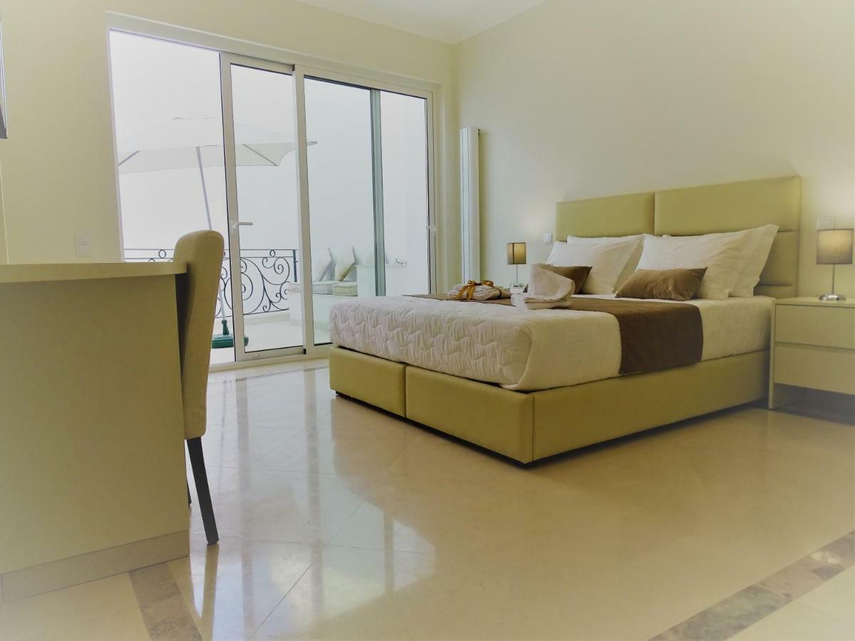 Bowen, Luxury Suites Лагос Екстериор снимка