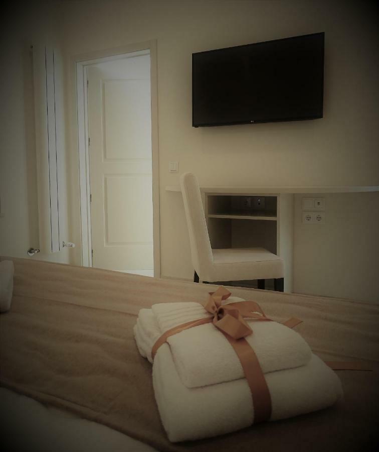 Bowen, Luxury Suites Лагос Екстериор снимка