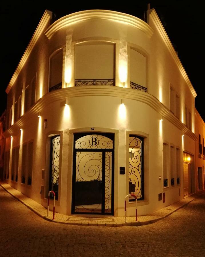 Bowen, Luxury Suites Лагос Екстериор снимка