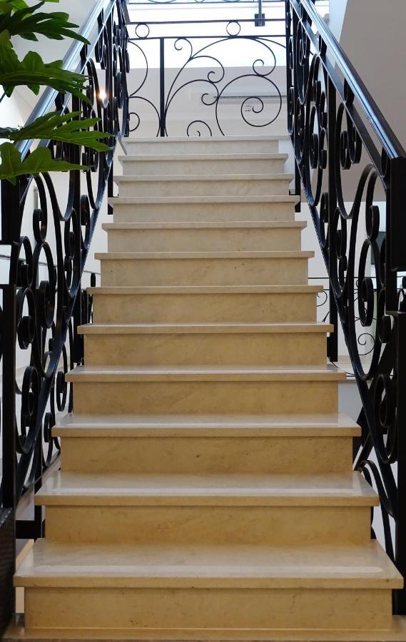 Bowen, Luxury Suites Лагос Екстериор снимка